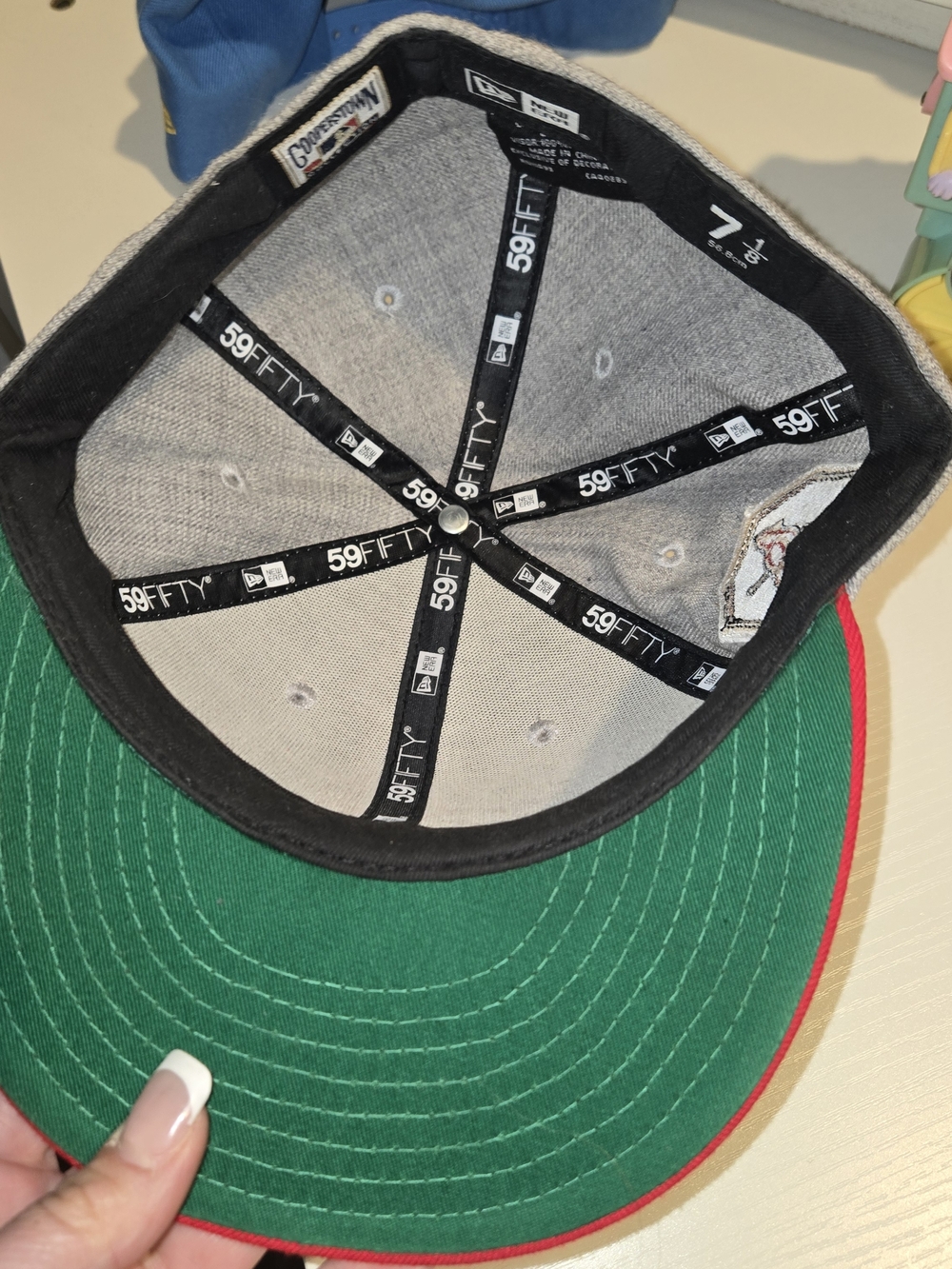 New Era Cardinals Grey and Red Fitted Cap - Picture 2 of 3